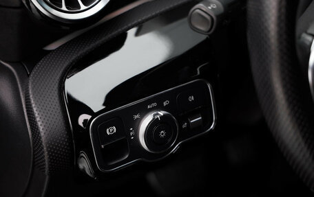 Mercedes-Benz CLA, 2019 год, 2 949 000 рублей, 23 фотография