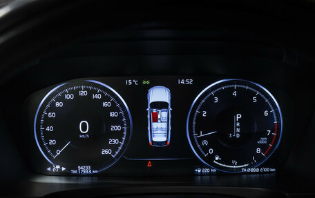 Volvo V90 Cross Country I рестайлинг, 2017 год, 3 749 000 рублей, 11 фотография