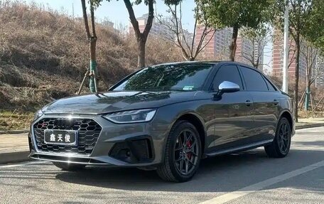 Audi A4, 2022 год, 2 500 000 рублей, 1 фотография