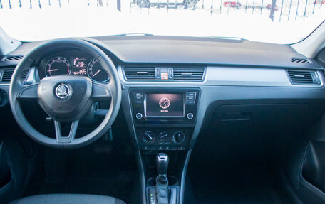 Skoda Rapid I, 2018 год, 1 044 000 рублей, 9 фотография