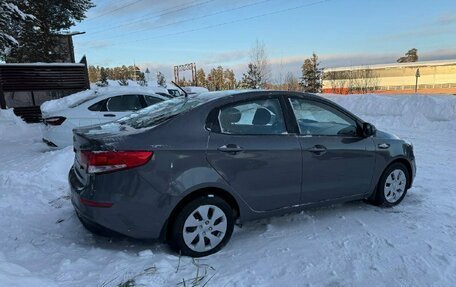 KIA Rio III рестайлинг, 2017 год, 764 000 рублей, 5 фотография