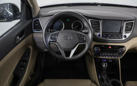 Hyundai Tucson III, 2018 год, 2 099 000 рублей, 10 фотография