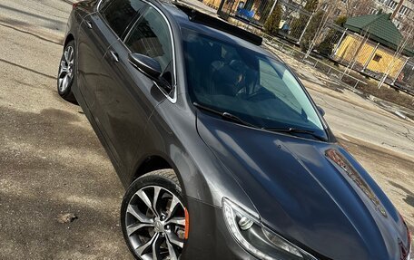 Chrysler 200 II, 2015 год, 1 390 000 рублей, 9 фотография