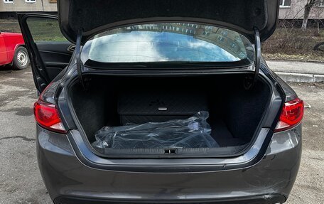 Chrysler 200 II, 2015 год, 1 390 000 рублей, 10 фотография