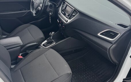 Hyundai Solaris II рестайлинг, 2018 год, 1 200 000 рублей, 4 фотография