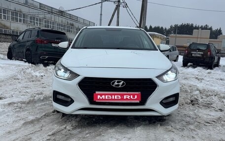 Hyundai Solaris II рестайлинг, 2018 год, 1 200 000 рублей, 6 фотография