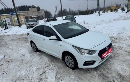 Hyundai Solaris II рестайлинг, 2018 год, 1 200 000 рублей, 5 фотография