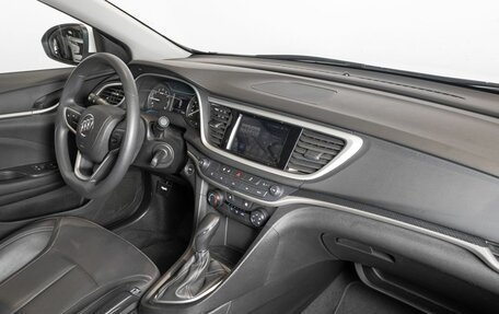 Buick Excelle III, 2022 год, 1 850 000 рублей, 7 фотография