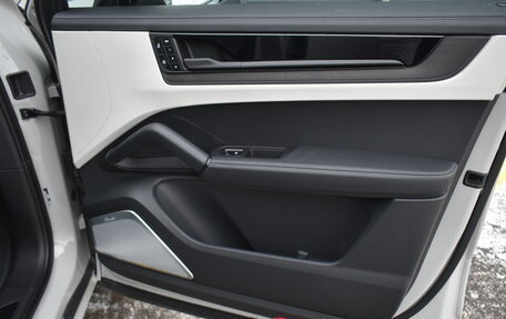 Porsche Cayenne III, 2025 год, 25 500 000 рублей, 25 фотография