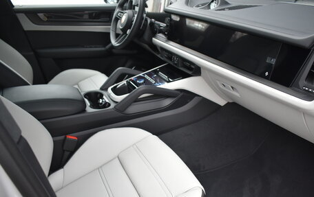 Porsche Cayenne III, 2025 год, 25 500 000 рублей, 20 фотография