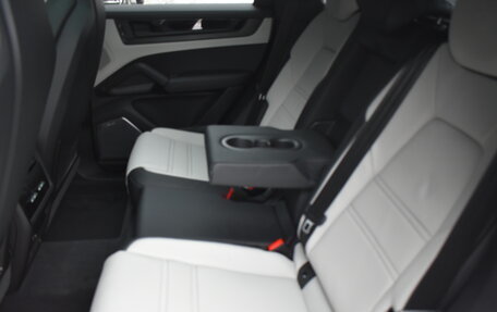 Porsche Cayenne III, 2025 год, 25 500 000 рублей, 22 фотография