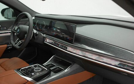 BMW 7 серия, 2025 год, 18 770 000 рублей, 31 фотография