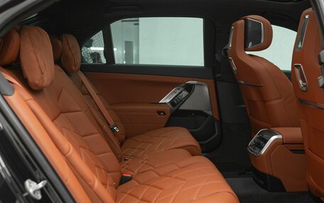 BMW 7 серия, 2025 год, 18 770 000 рублей, 33 фотография