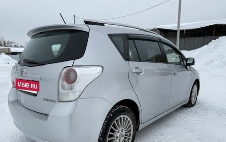 Toyota Verso I, 2010 год, 890 000 рублей, 4 фотография