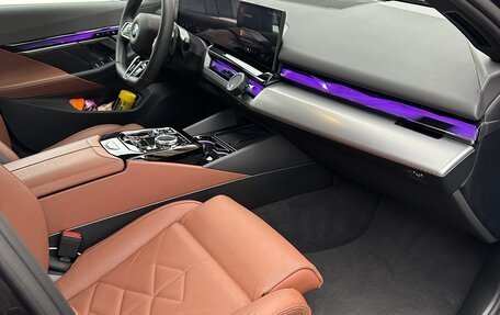 BMW 5 серия, 2024 год, 8 500 000 рублей, 11 фотография