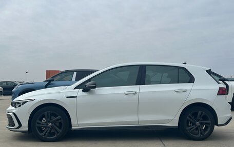 Volkswagen Golf VIII, 2023 год, 2 150 000 рублей, 2 фотография