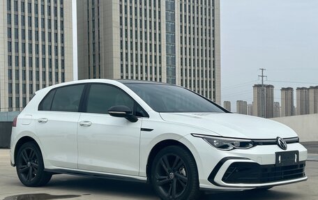 Volkswagen Golf VIII, 2023 год, 2 150 000 рублей, 7 фотография