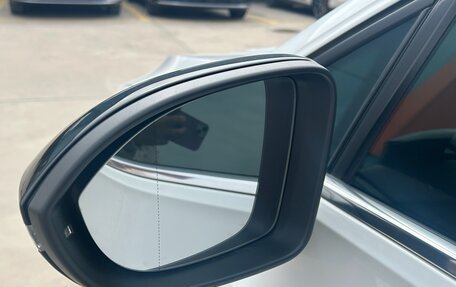 Volkswagen Golf VIII, 2023 год, 2 150 000 рублей, 13 фотография