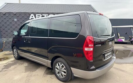 Hyundai H-1 II рестайлинг, 2018 год, 2 800 000 рублей, 8 фотография