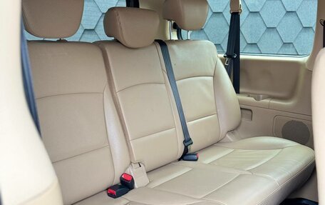 Hyundai H-1 II рестайлинг, 2018 год, 2 800 000 рублей, 21 фотография