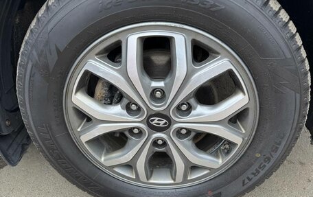 Hyundai H-1 II рестайлинг, 2018 год, 2 800 000 рублей, 25 фотография