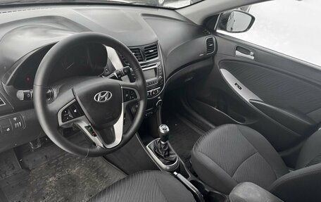 Hyundai Solaris II рестайлинг, 2014 год, 945 000 рублей, 7 фотография