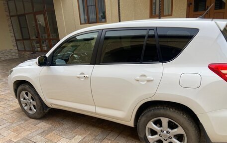 Toyota RAV4, 2011 год, 1 400 000 рублей, 2 фотография