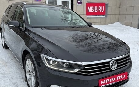 Volkswagen Passat B8 рестайлинг, 2019 год, 2 200 000 рублей, 3 фотография