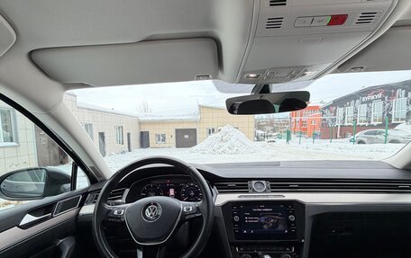 Volkswagen Passat B8 рестайлинг, 2019 год, 2 200 000 рублей, 26 фотография