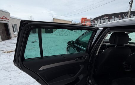 Volkswagen Passat B8 рестайлинг, 2019 год, 2 200 000 рублей, 23 фотография