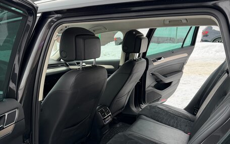 Volkswagen Passat B8 рестайлинг, 2019 год, 2 200 000 рублей, 25 фотография