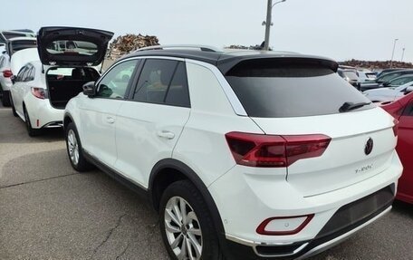 Volkswagen T-Roc I, 2022 год, 1 811 000 рублей, 4 фотография