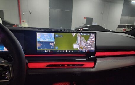 BMW 5 серия, 2024 год, 6 990 000 рублей, 6 фотография