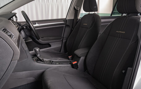 Volkswagen Golf VII, 2016 год, 1 889 000 рублей, 19 фотография