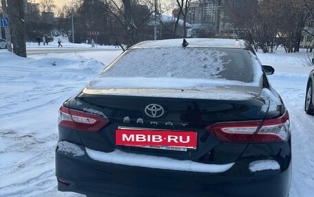 Toyota Camry, 2022 год, 3 950 000 рублей, 6 фотография