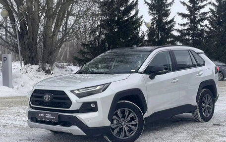 Toyota RAV4, 2025 год, 4 300 000 рублей, 3 фотография