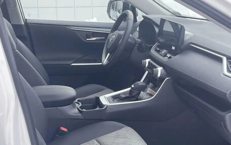 Toyota RAV4, 2025 год, 4 300 000 рублей, 11 фотография