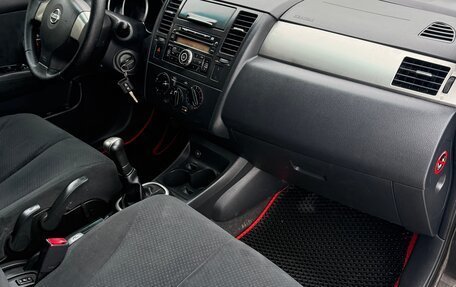 Nissan Tiida, 2010 год, 365 000 рублей, 21 фотография