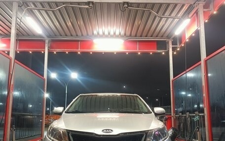 KIA Rio III рестайлинг, 2012 год, 710 000 рублей, 2 фотография