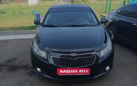 Chevrolet Cruze II, 2010 год, 450 000 рублей, 3 фотография