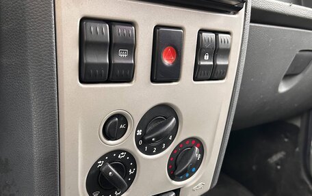 Renault Logan I, 2006 год, 13 фотография