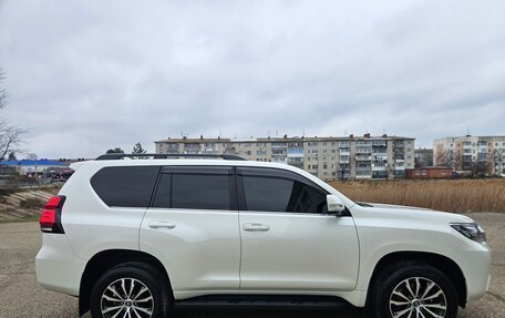 Toyota Land Cruiser Prado 150 рестайлинг 2, 2019 год, 5 100 000 рублей, 8 фотография