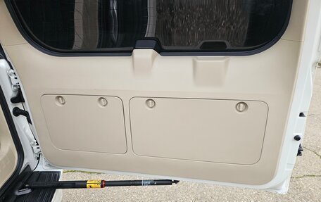 Toyota Land Cruiser Prado 150 рестайлинг 2, 2019 год, 5 100 000 рублей, 19 фотография