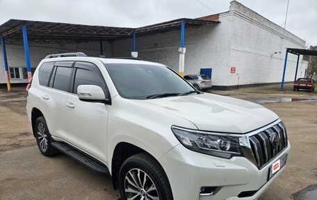 Toyota Land Cruiser Prado 150 рестайлинг 2, 2019 год, 5 100 000 рублей, 21 фотография