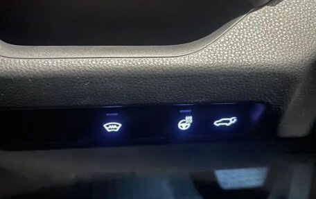 Toyota RAV4, 2021 год, 3 800 000 рублей, 5 фотография