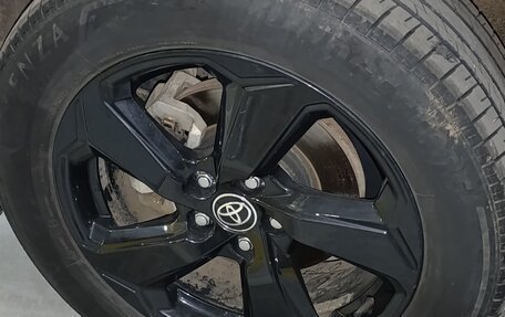 Toyota RAV4, 2021 год, 3 800 000 рублей, 11 фотография