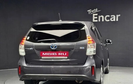 Toyota Prius v (+) I (ZVW40/41) рестайлинг, 2017 год, 1 650 202 рублей, 2 фотография