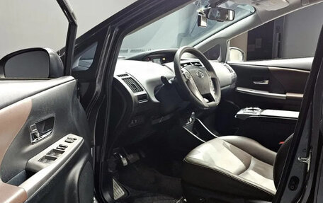 Toyota Prius v (+) I (ZVW40/41) рестайлинг, 2017 год, 1 650 202 рублей, 19 фотография