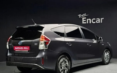 Toyota Prius v (+) I (ZVW40/41) рестайлинг, 2017 год, 1 650 202 рублей, 14 фотография