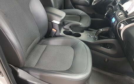 Hyundai ix35 I рестайлинг, 2010 год, 1 299 000 рублей, 10 фотография